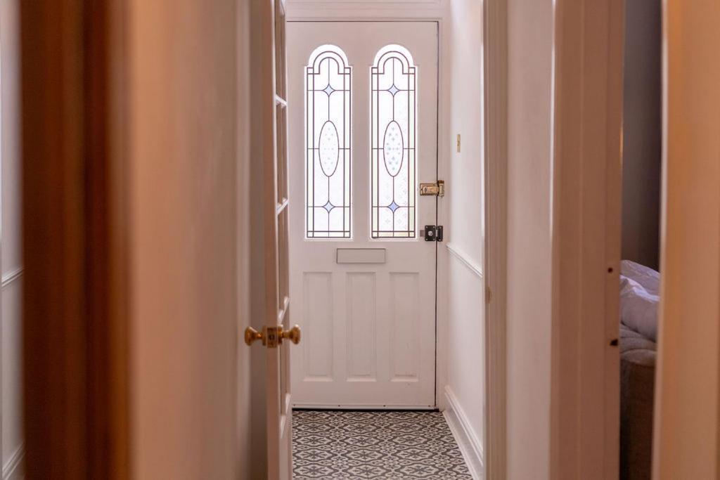 Elegant 3 Bedroom Home In The Centre Of Cheltenham Zewnętrze zdjęcie